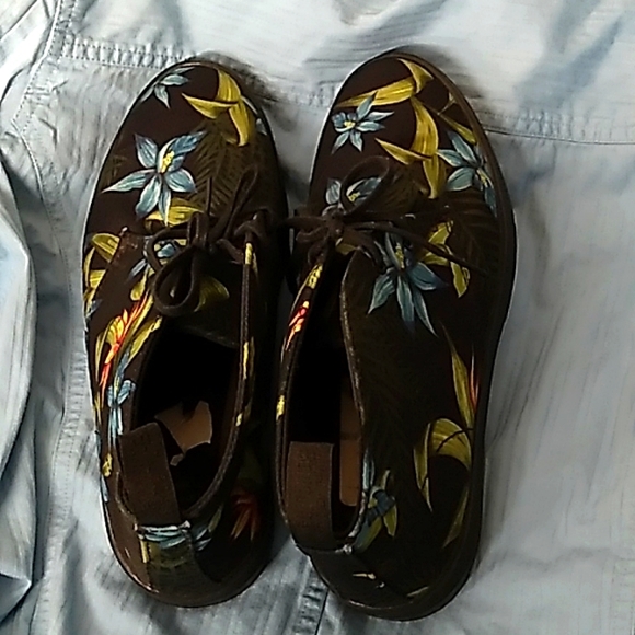 Women's Dr. Martens Daytona floral shoes size 7 💥LIKE NEW💥 - Picture 6 of 10
